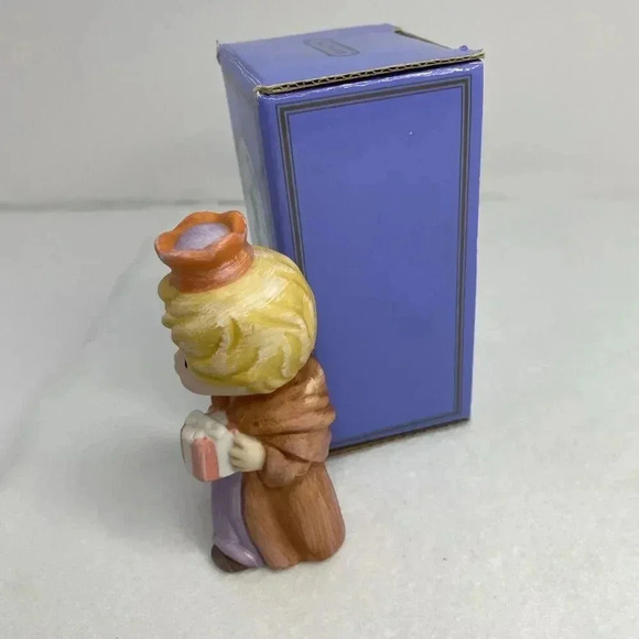 Vintage AVON Heavenly Blessings‎ Nativity collection 1986 Three Wiseman With Box - Picture 4 of 13